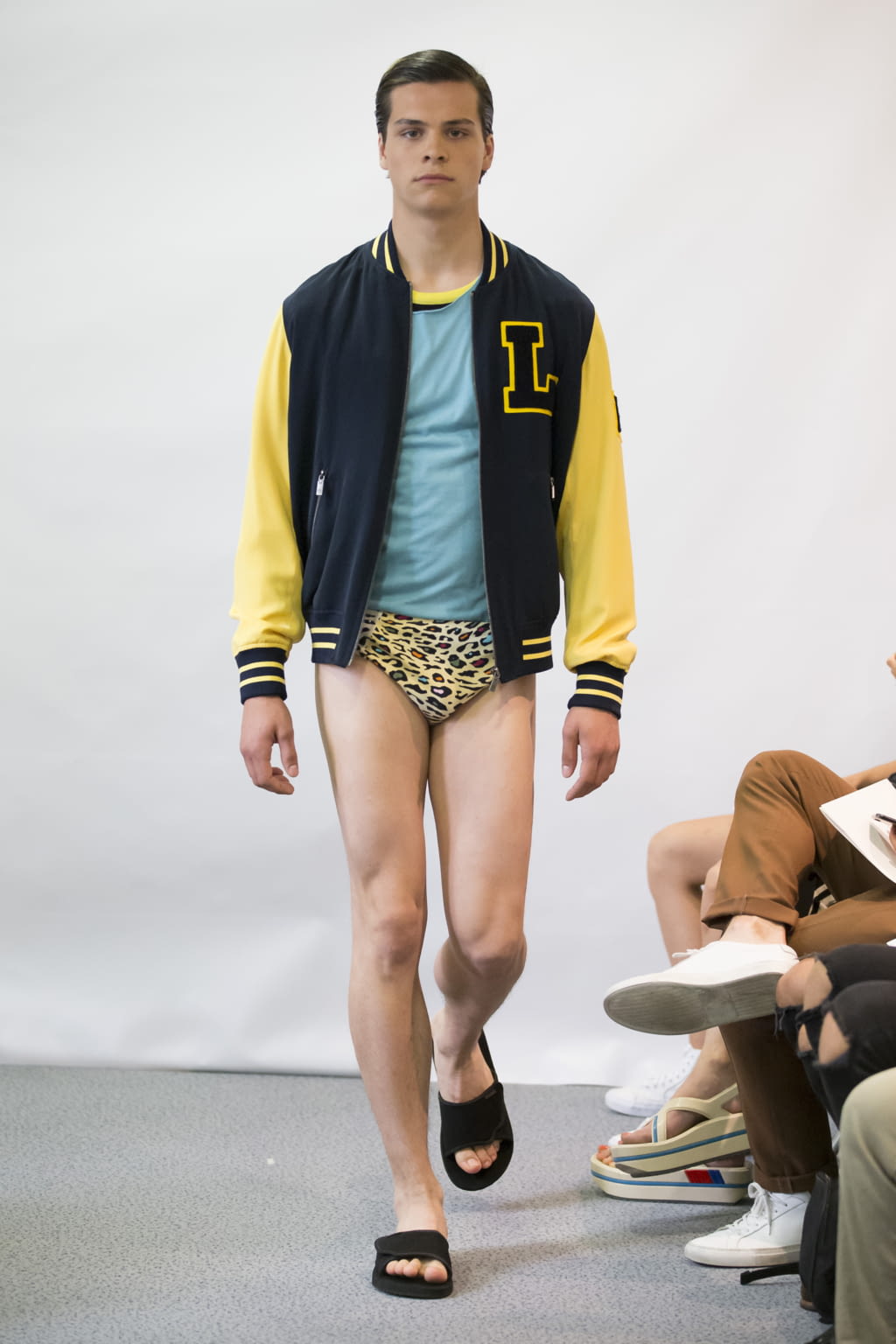 Fashion Week Paris Spring/Summer 2018 look 24 from the Lucien Pellat-Finet collection menswear