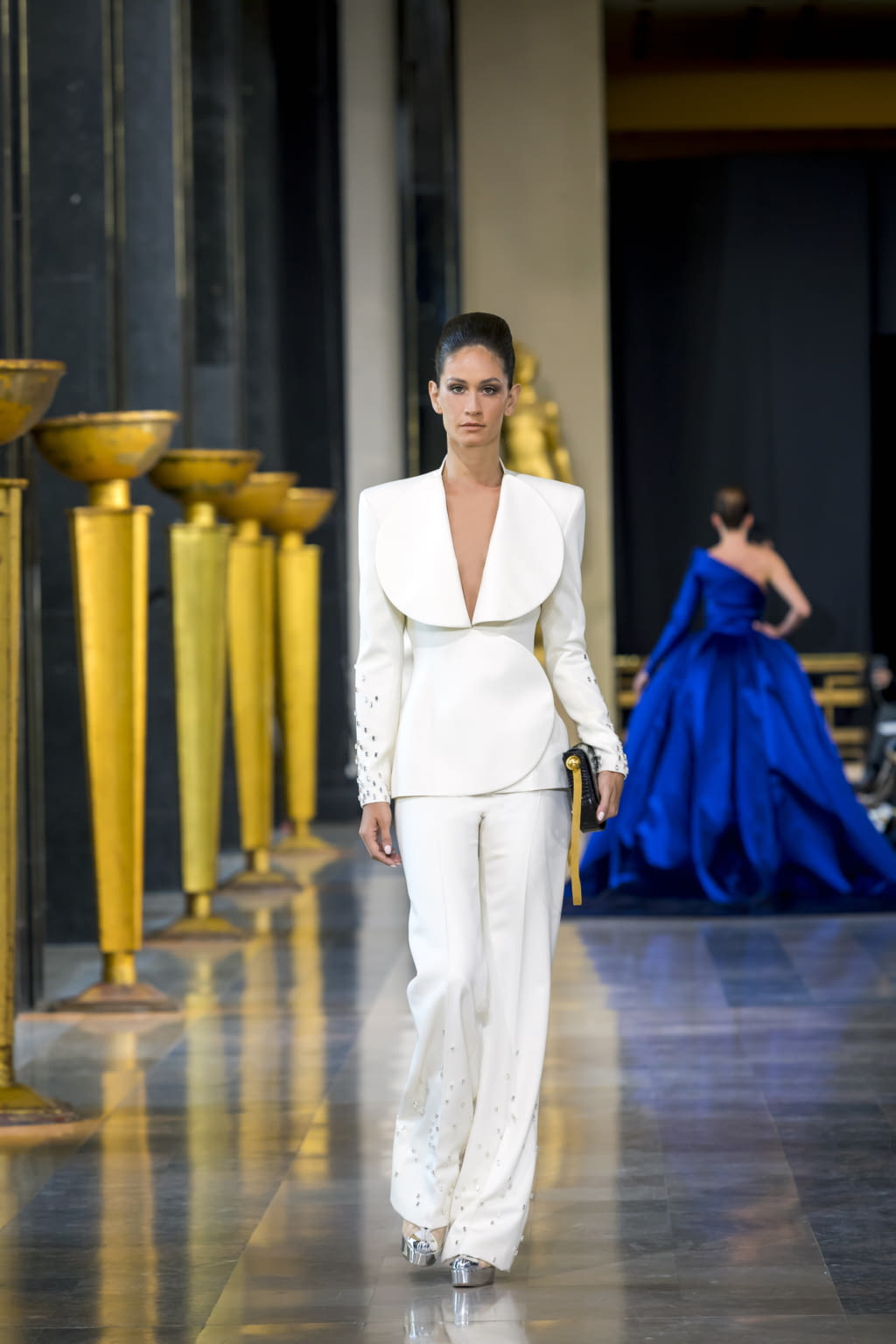 Fashion Week Paris Spring/Summer 2020 look 24 from the Stephane Rolland collection 高级定制
