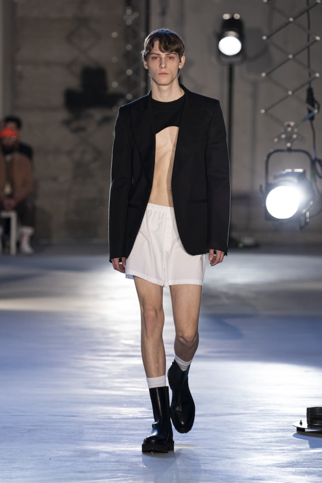 Fashion Week Milan Fall/Winter 2020 look 24 from the N°21 collection menswear