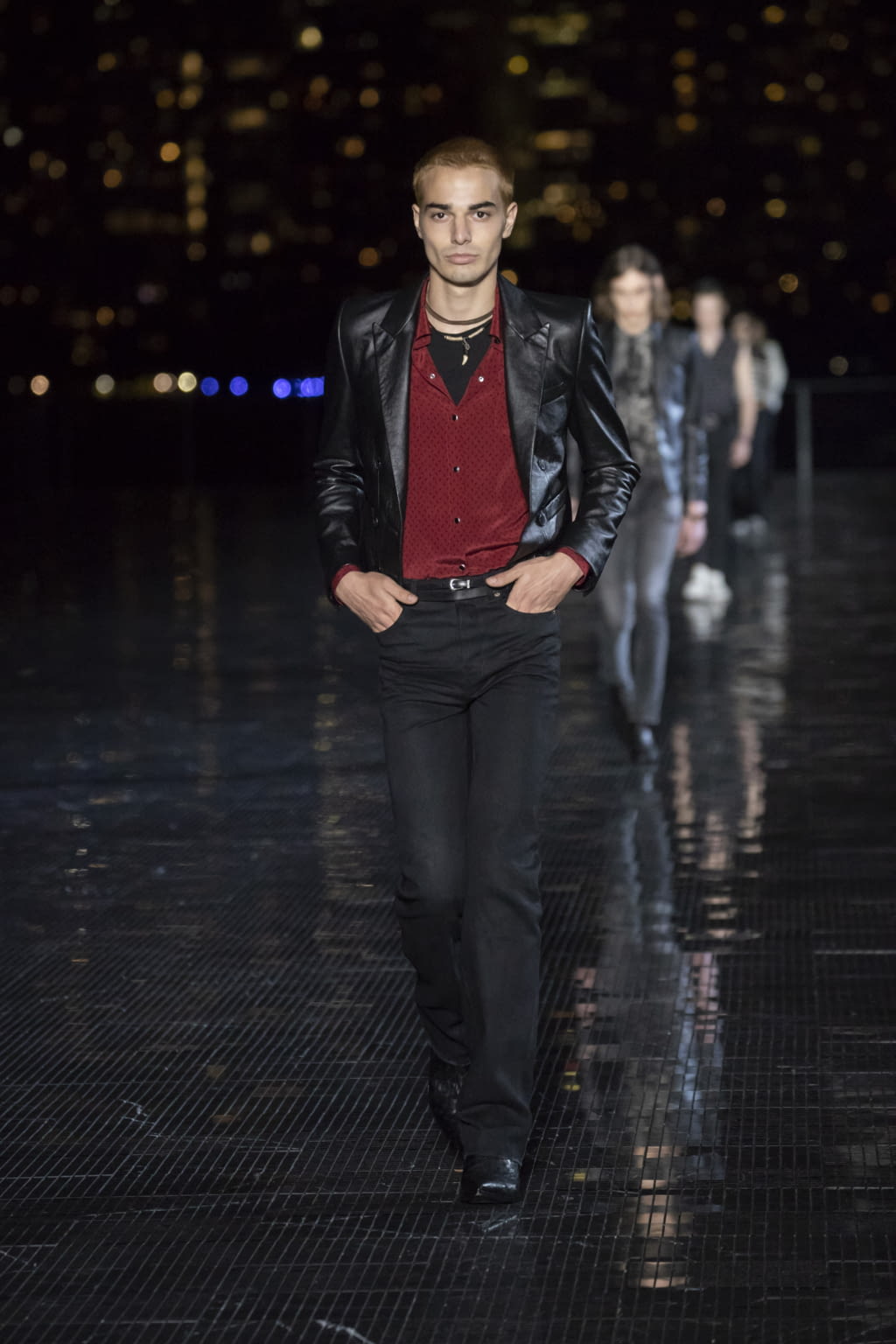 Fashion Week New York Spring/Summer 2019 look 25 from the Saint Laurent collection menswear