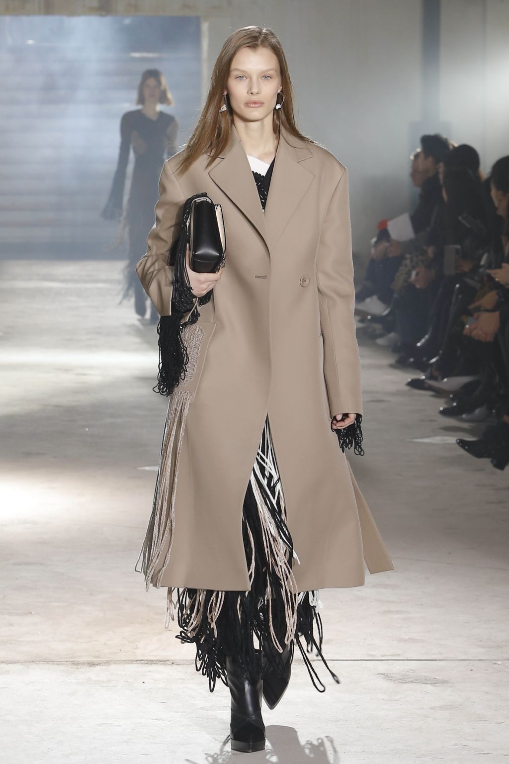 Fashion Week Paris Fall/Winter 2018 look 24 from the Proenza Schouler collection 女装