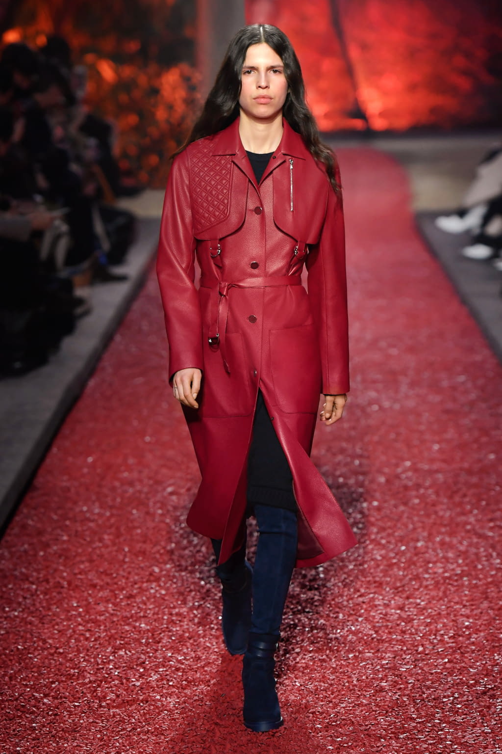 Fashion Week Paris Fall/Winter 2018 look 24 de la collection Hermès womenswear