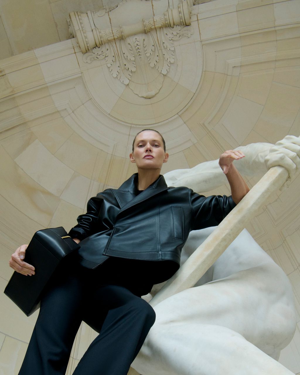Fashion Week Paris Spring-Summer 2025 look 5 from the Loulou de Saison collection 女装