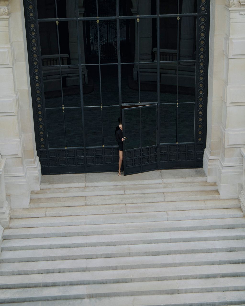 Fashion Week Paris Spring-Summer 2025 look 18 from the Loulou de Saison collection womenswear