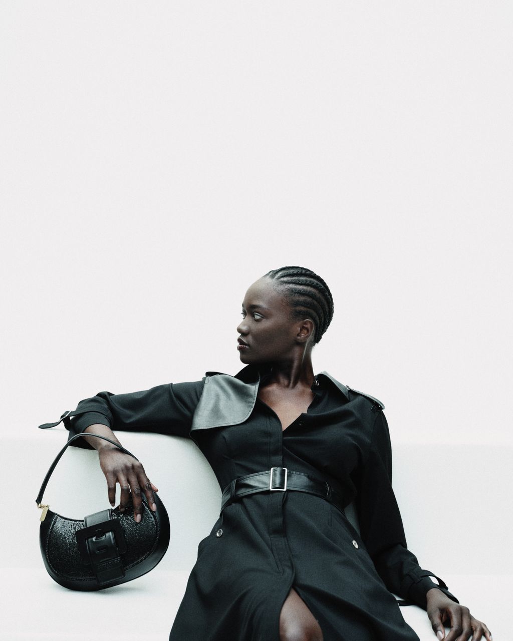 Fashion Week Paris Fall/Winter 2025 look 25 de la collection Barbara Bui womenswear