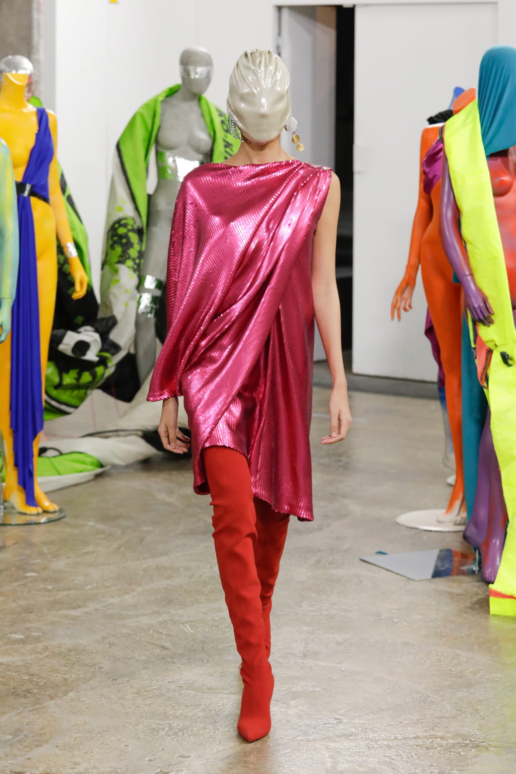 Fashion Week Paris Fall/Winter 2022 look 25 from the Atlein collection 女装