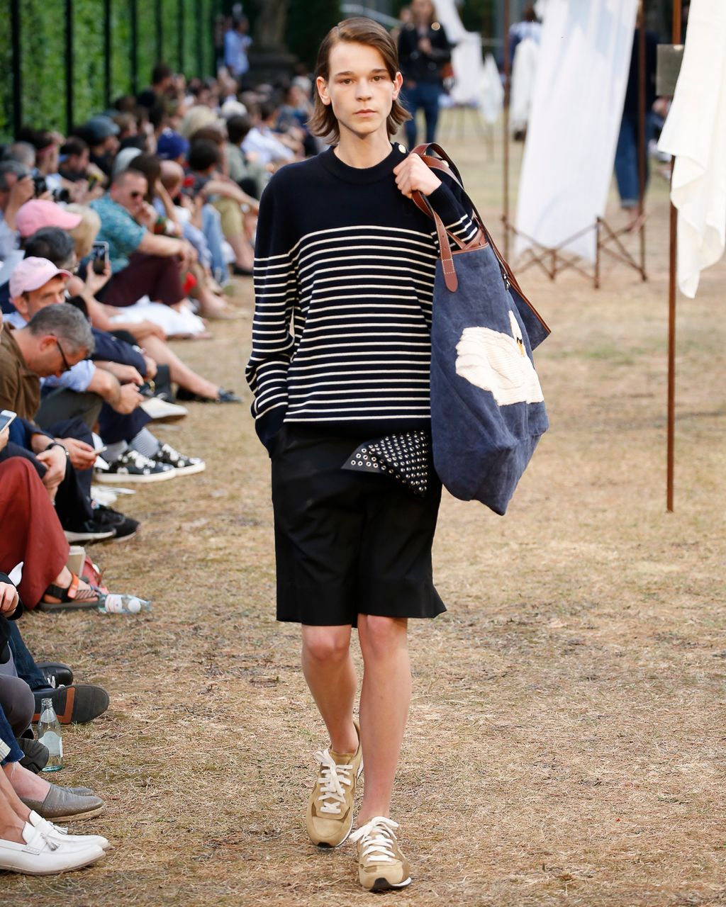 Fashion Week London Spring/Summer 2018 look 25 from the JW Anderson collection menswear