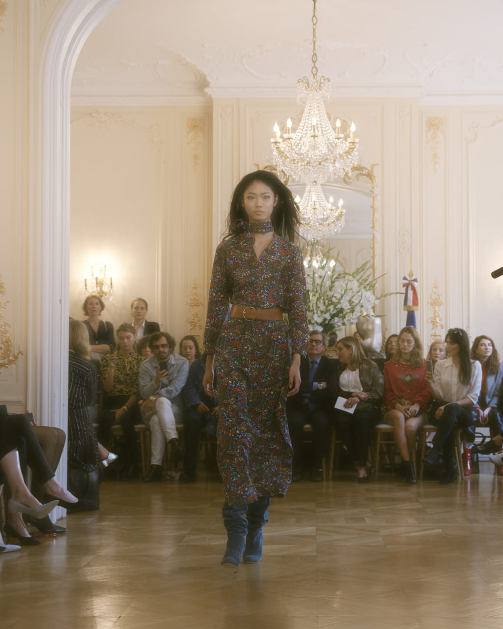 Fashion Week Paris Spring/Summer 2018 look 25 from the Vanessa Seward collection womenswear