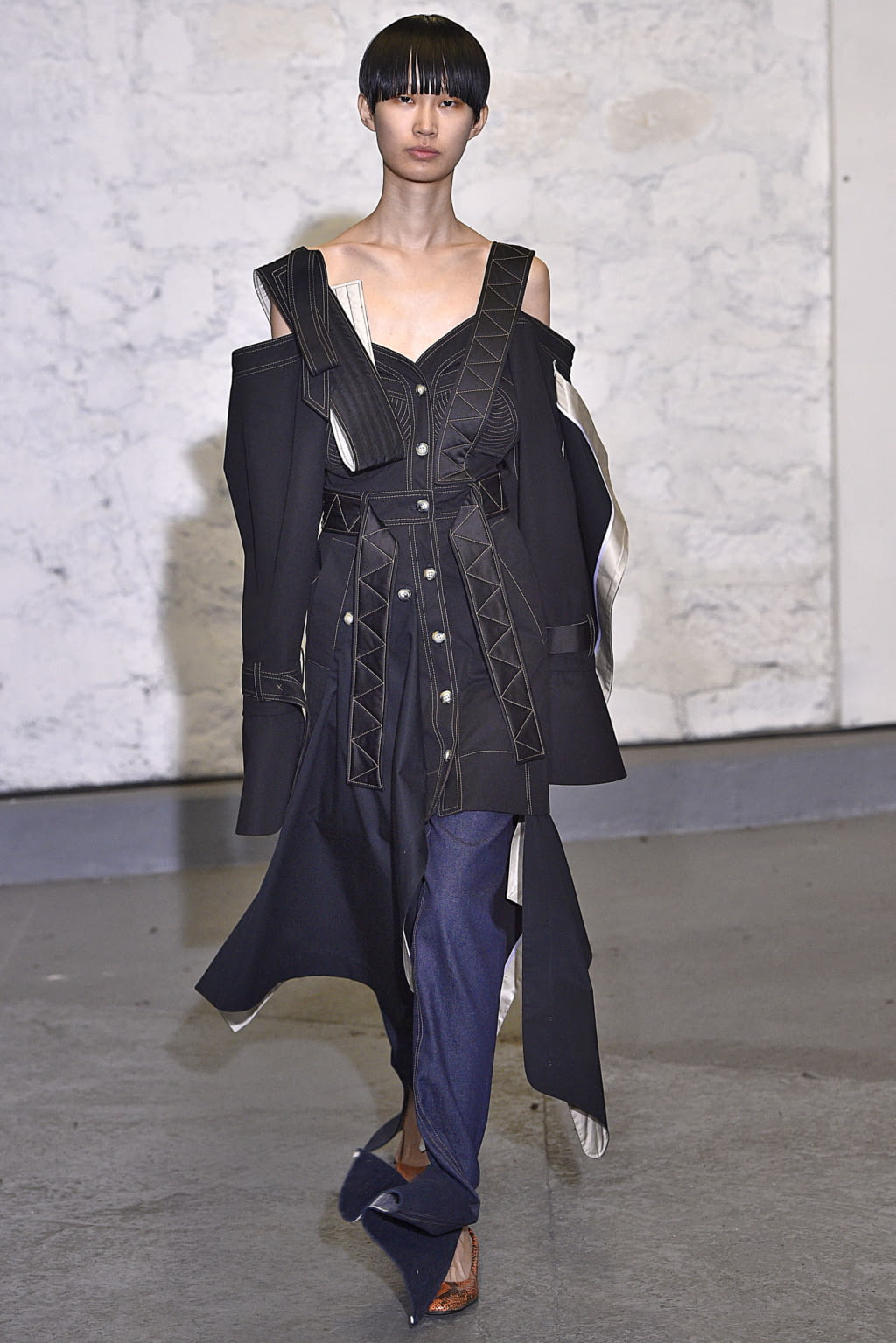 Fashion Week Paris Fall/Winter 2016 look 25 from the Anne Sofie Madsen collection womenswear