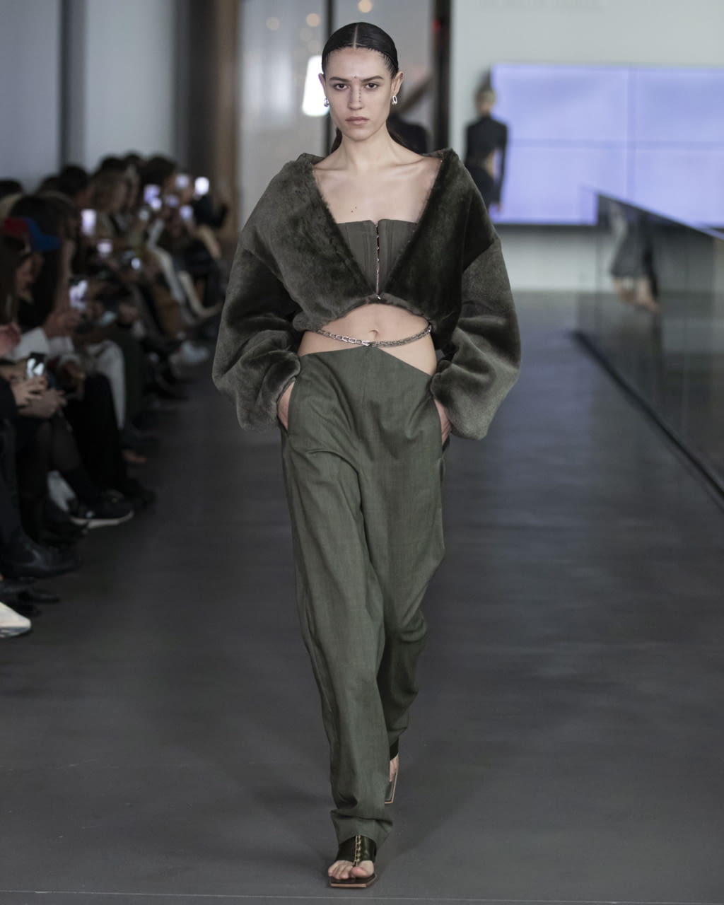 Fashion Week New York Fall/Winter 2020 look 25 de la collection Dion Lee womenswear