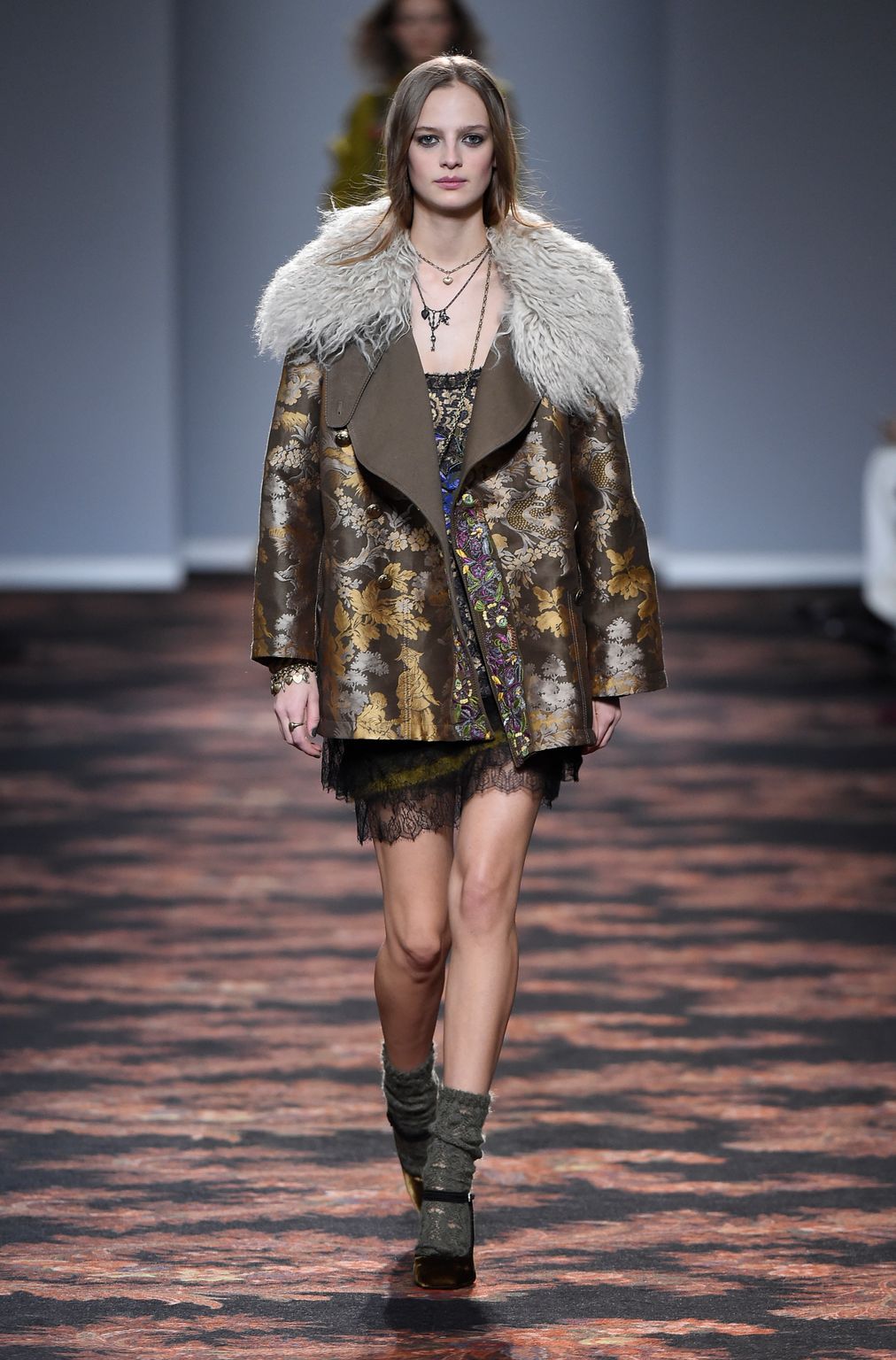 Fashion Week Milan Fall/Winter 2016 look 25 from the Etro collection womenswear