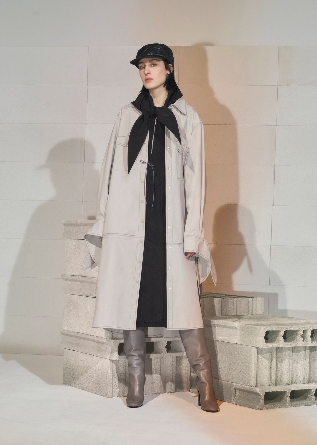 Fashion Week Paris Fall/Winter 2019 look 25 de la collection Maison Kitsuné womenswear