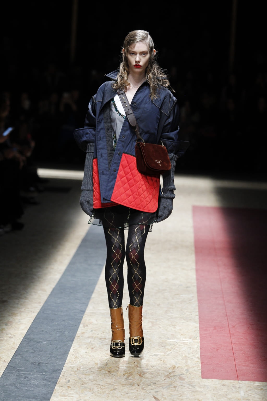 Fashion Week Milan Fall/Winter 2016 look 25 from the Prada collection 女装