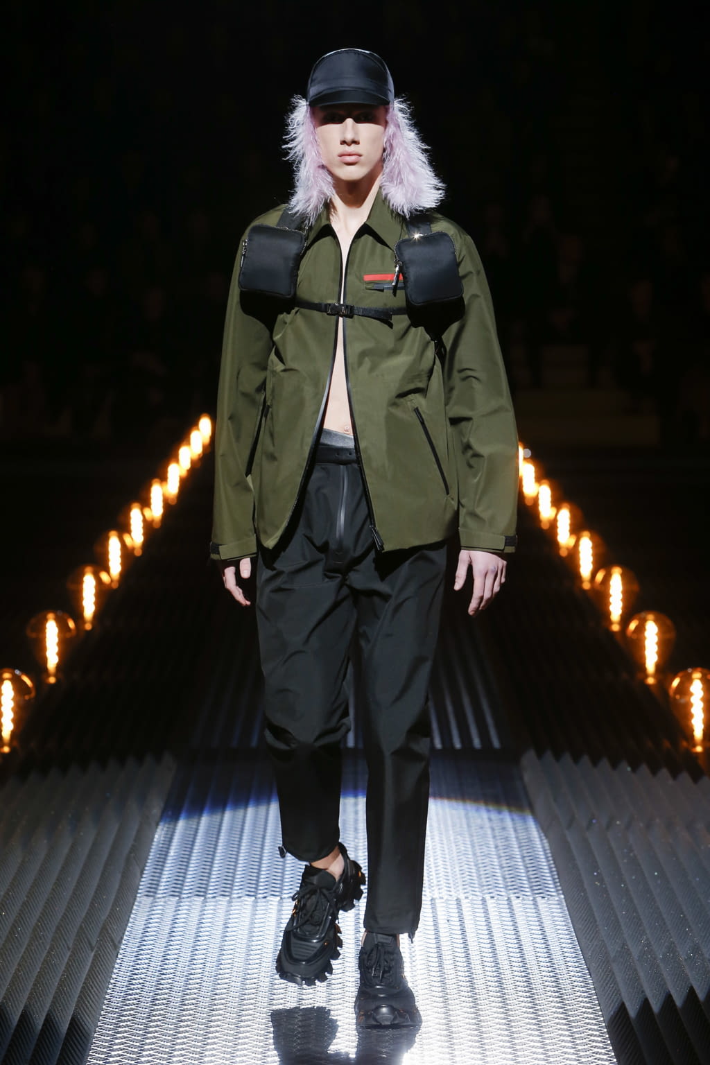 Fashion Week Milan Fall/Winter 2019 look 25 from the Prada collection 男装