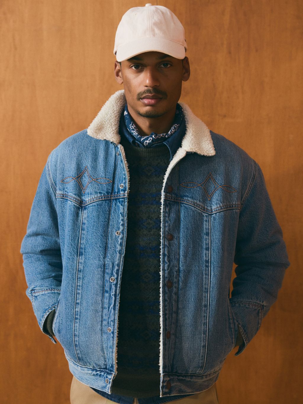 Fashion Week Paris Fall/Winter 2025 look 31 from the Levi’s® collection womenswear