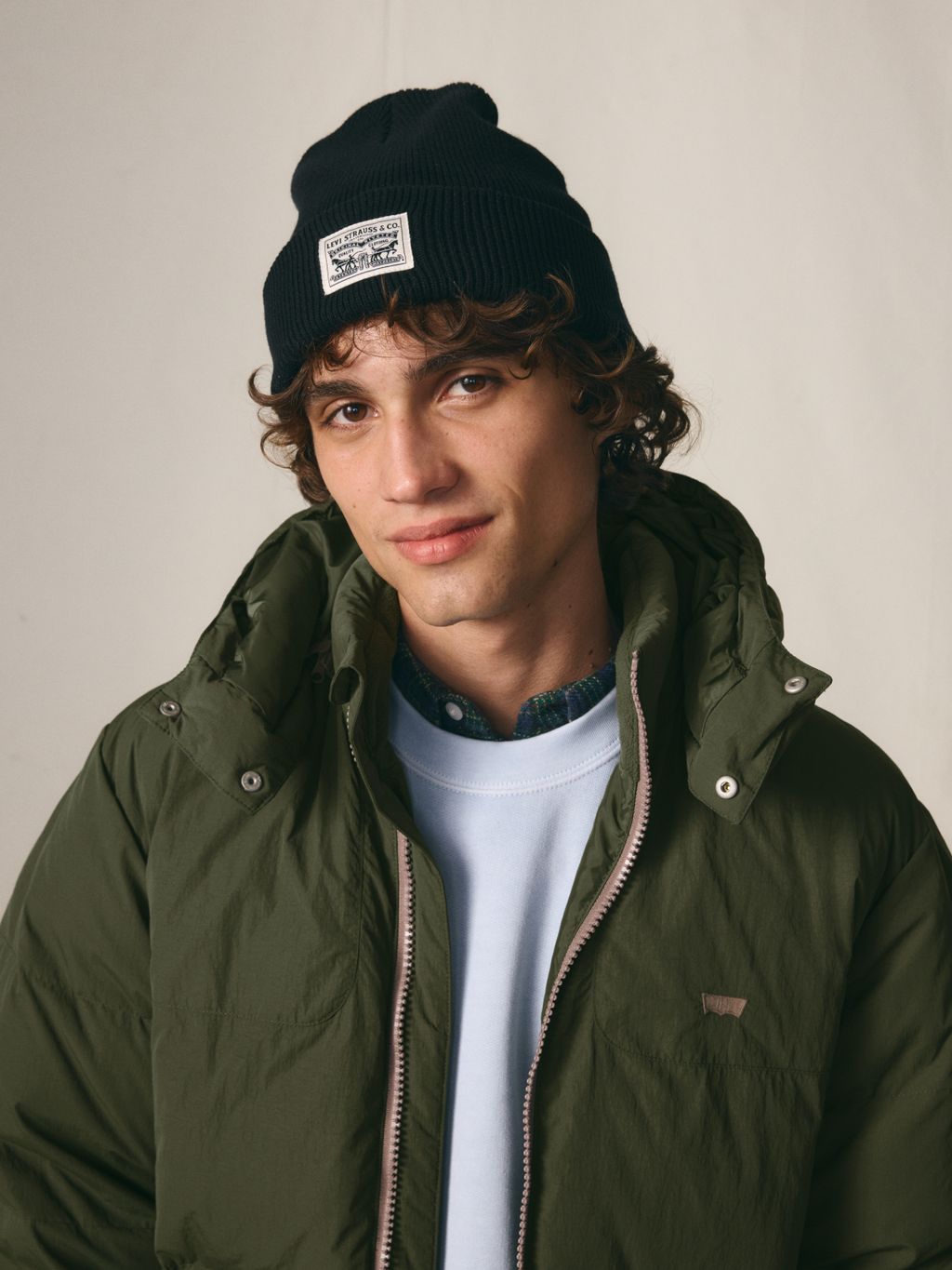 Fashion Week Paris Fall/Winter 2025 look 43 from the Levi’s® collection womenswear