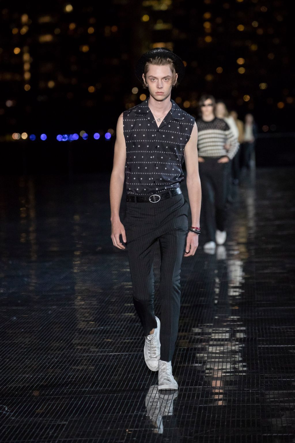 Fashion Week New York Spring/Summer 2019 look 26 de la collection Saint Laurent menswear