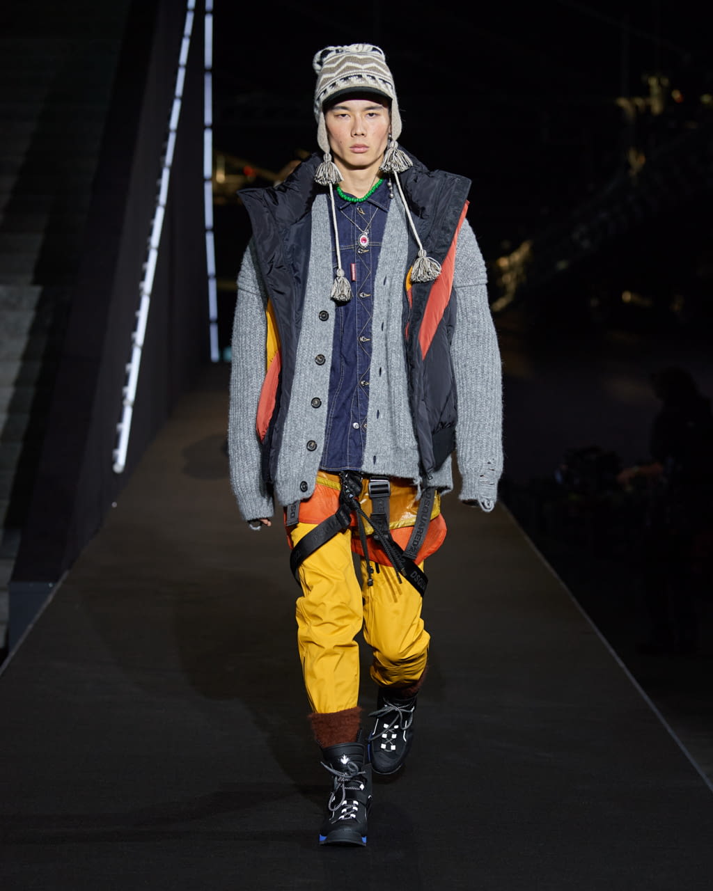 Fashion Week Milan Fall/Winter 2022 look 26 from the Dsquared2 collection 男装