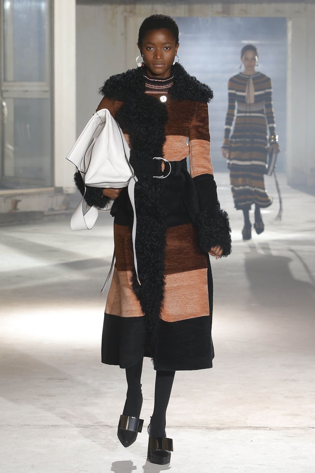 Fashion Week Paris Fall/Winter 2018 look 26 from the Proenza Schouler collection 女装