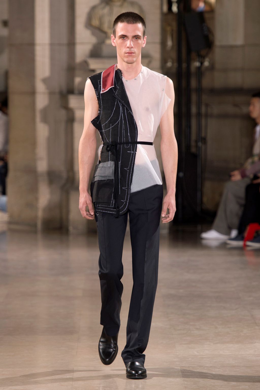 Fashion Week Paris Spring/Summer 2017 look 26 from the Maison Margiela collection menswear