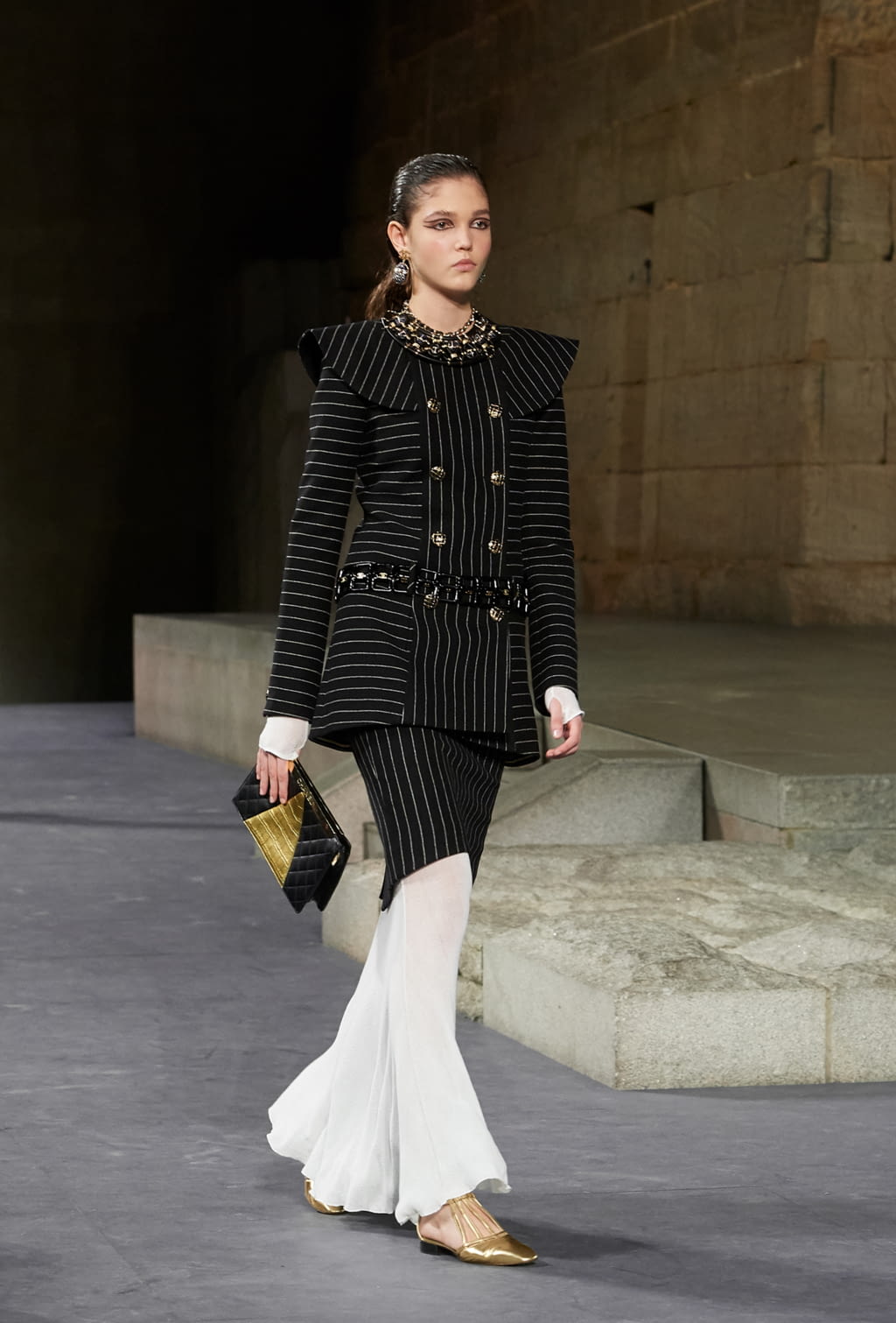 Fashion Week New York Pre-Fall 2019 look 26 from the Chanel collection 女装