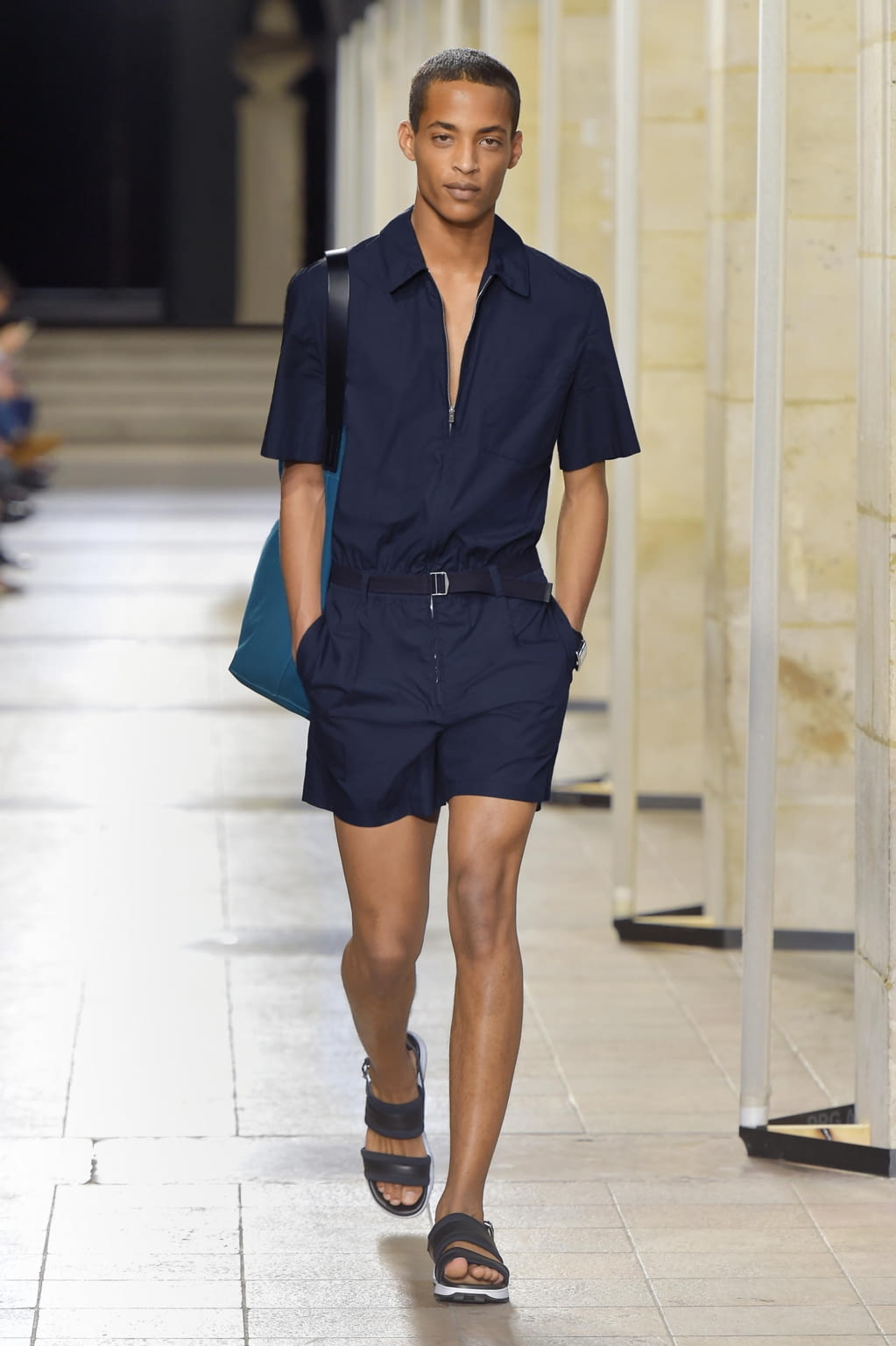 Fashion Week Paris Spring/Summer 2017 look 26 from the Hermès collection menswear