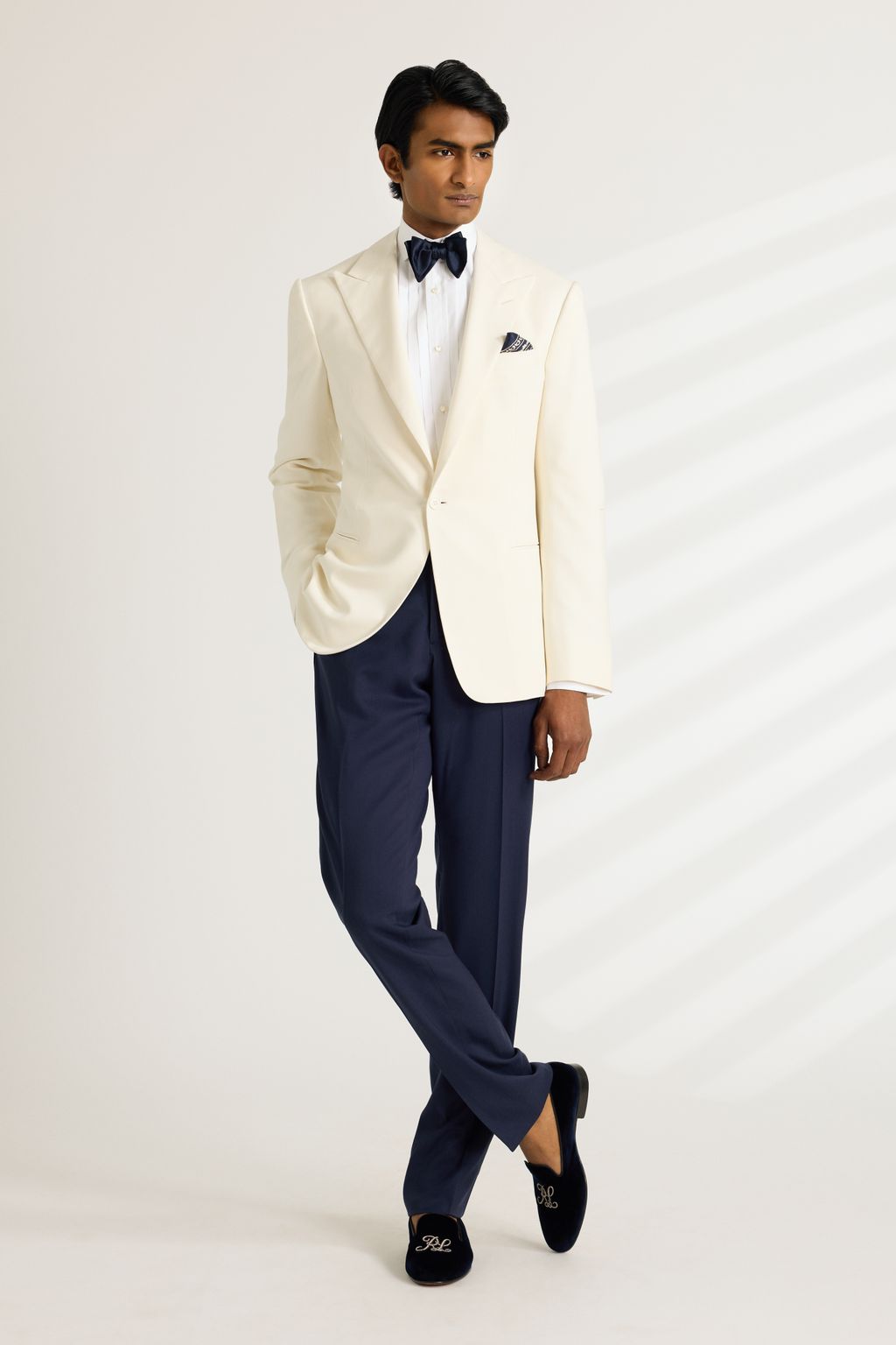 Fashion Week New York Spring-Summer 2025 look 27 from the Ralph Lauren Purple Label collection menswear