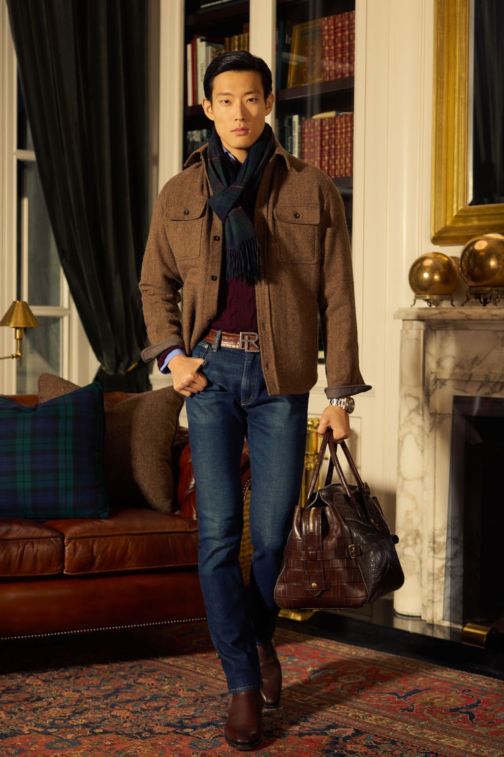 Fashion Week New York Fall/Winter 2024 look 27 from the Ralph Lauren Purple Label collection 男装