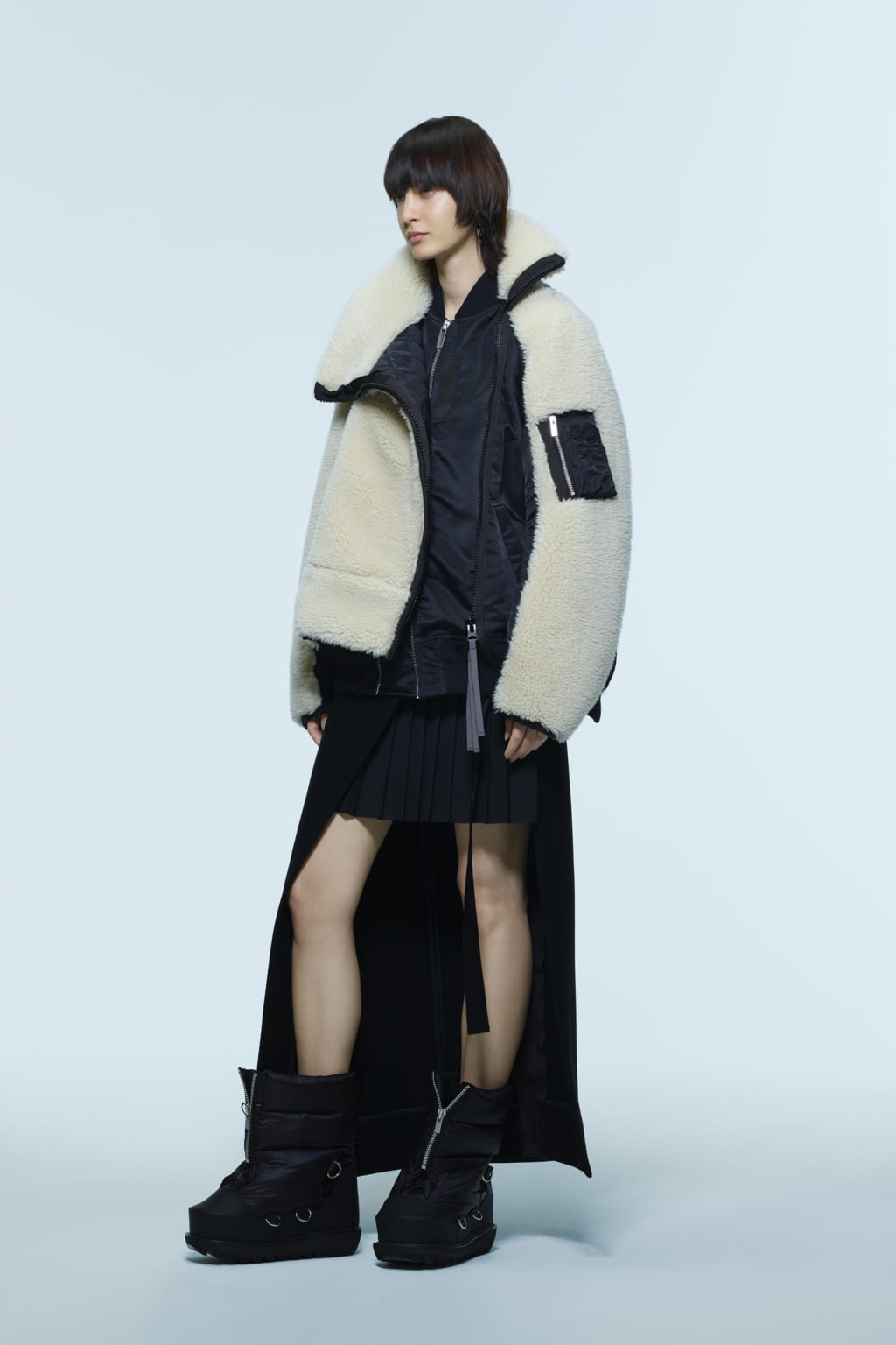 Fashion Week Paris Pre-Fall 2022 look 27 from the Sacai collection 女装