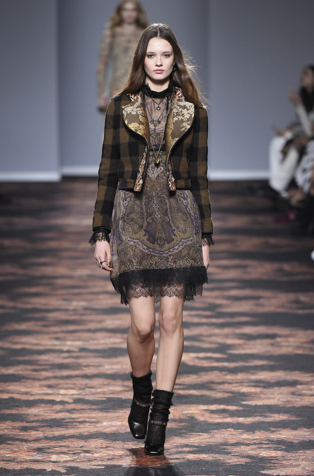 Fashion Week Milan Fall/Winter 2016 look 27 from the Etro collection 女装