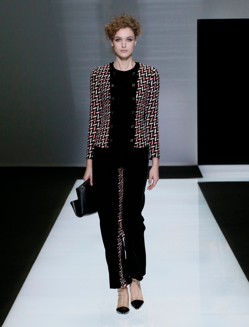 Fashion Week Milan Fall/Winter 2016 look 27 from the Giorgio Armani collection 女装