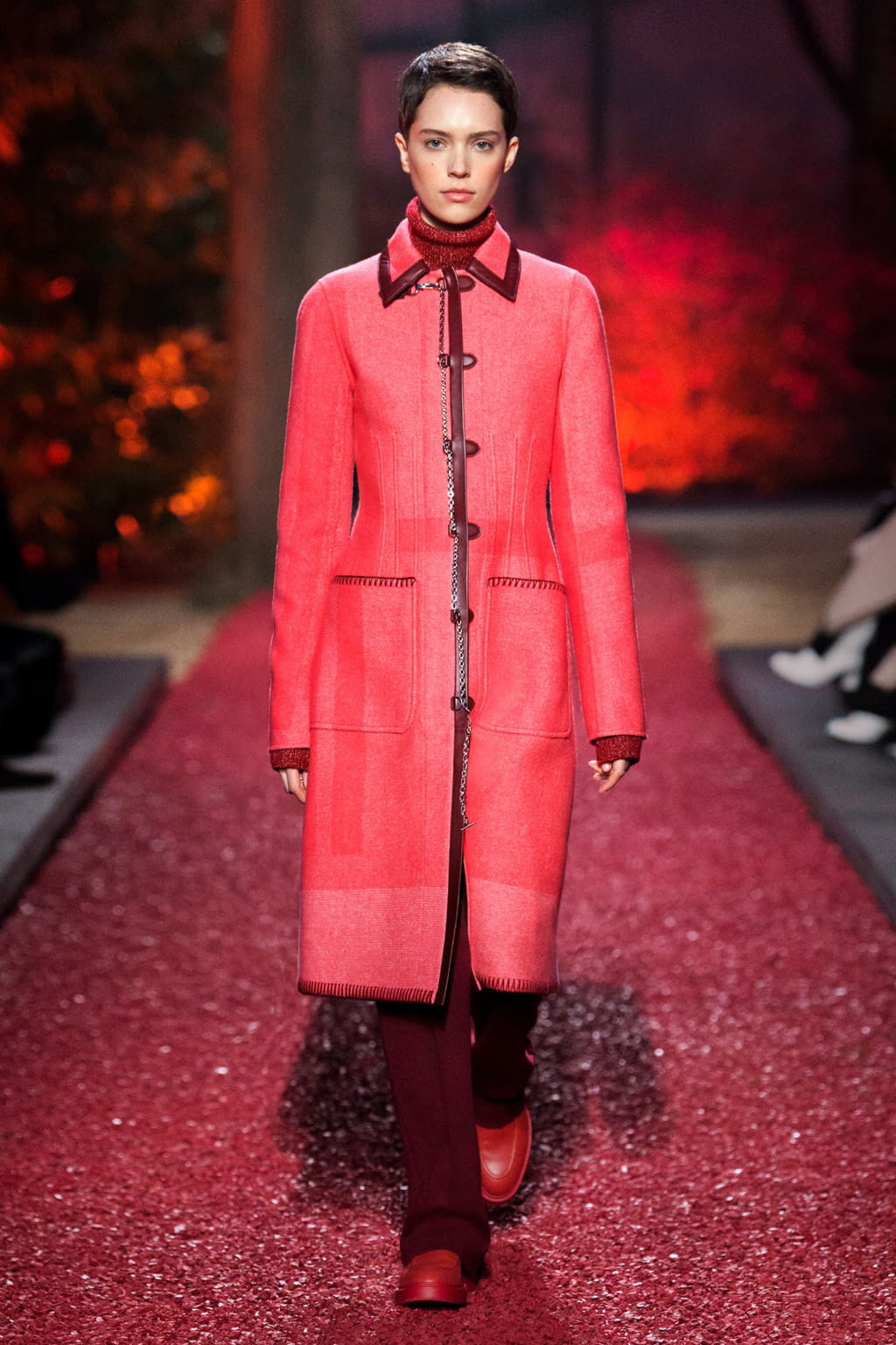 Fashion Week Paris Fall/Winter 2018 look 27 from the Hermès collection womenswear
