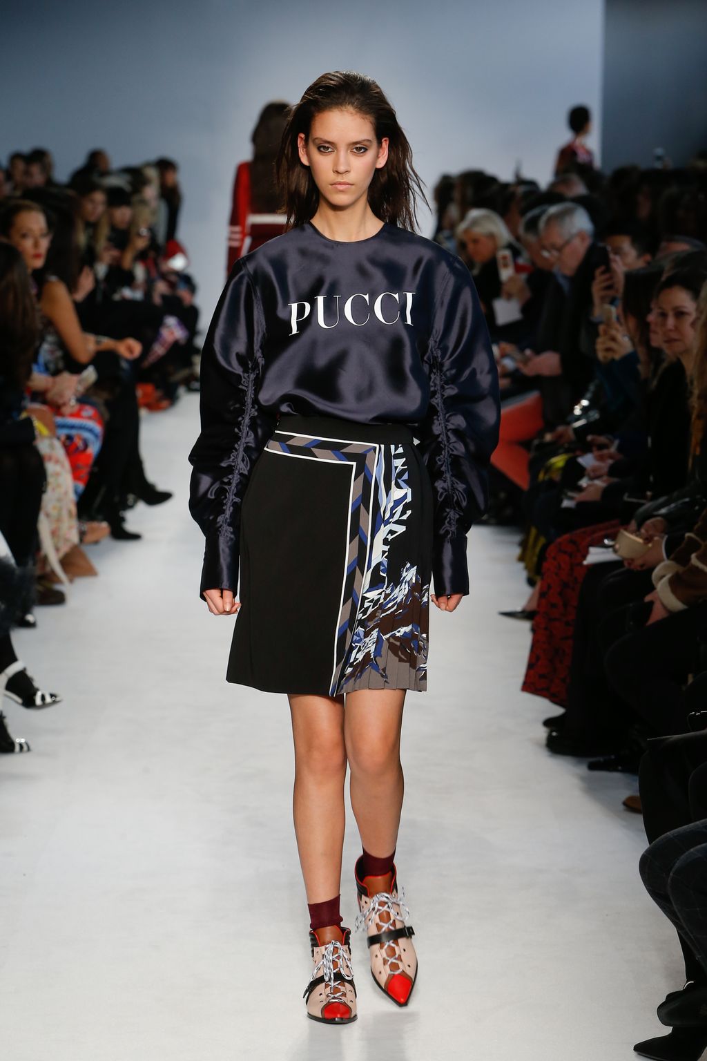 Fashion Week Milan Fall/Winter 2016 look 27 de la collection Pucci womenswear