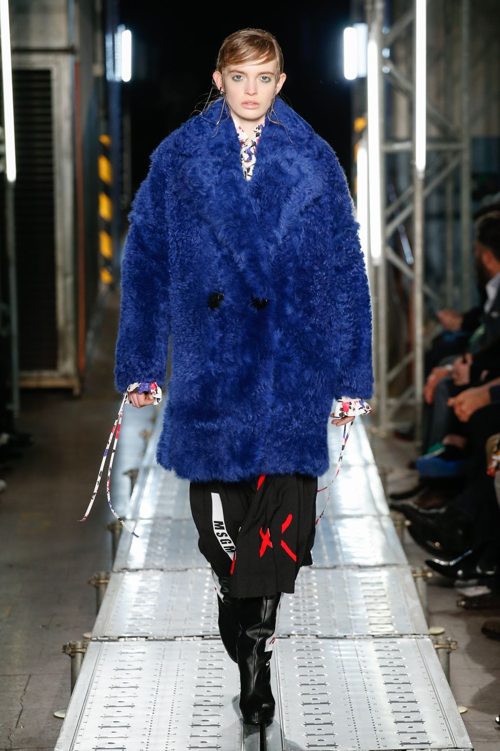 Fashion Week Milan Fall/Winter 2016 look 28 from the MSGM collection 女装