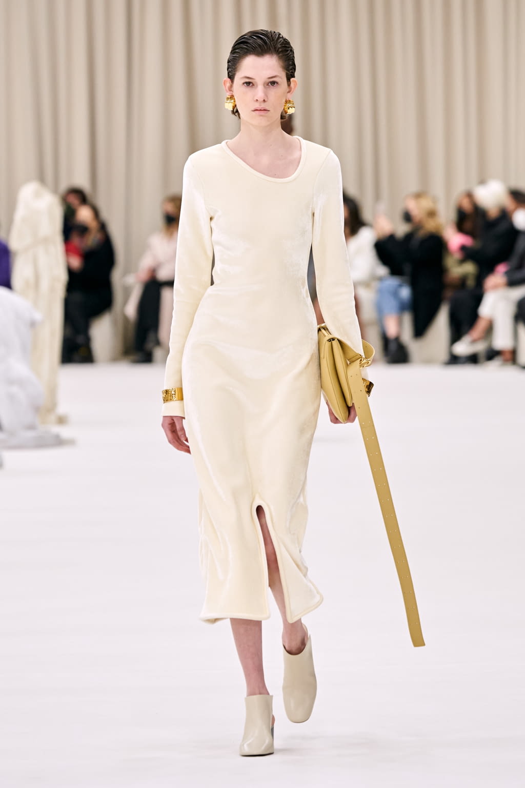 Fashion Week Milan Fall/Winter 2022 look 28 from the Jil Sander collection 女装