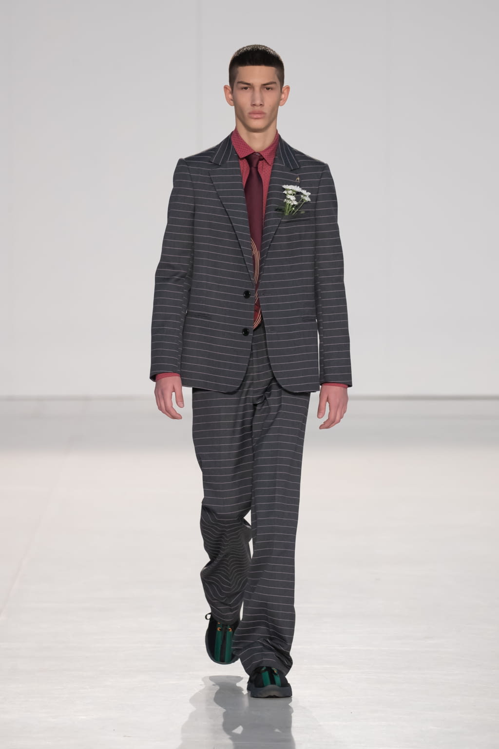Fashion Week Milan Fall/Winter 2020 look 28 from the Marco de Vincenzo collection menswear