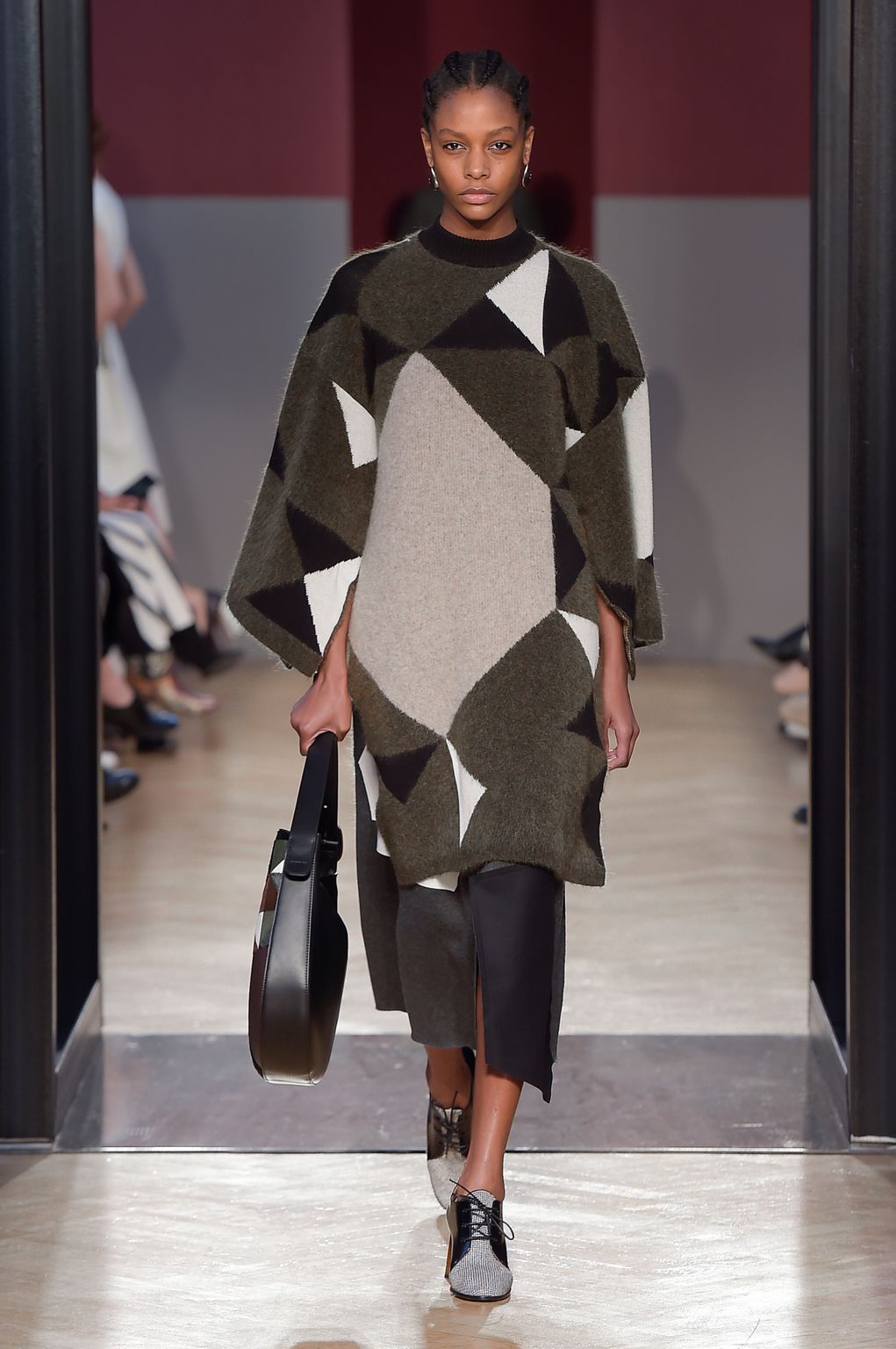 Fashion Week Milan Fall/Winter 2016 look 28 from the Sportmax collection womenswear