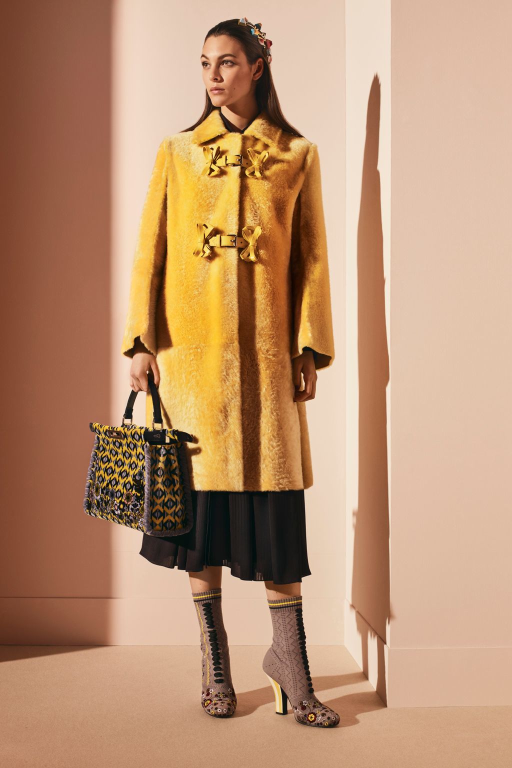 Fashion Week Milan Pre-Fall 2017 look 28 from the Fendi collection 女装