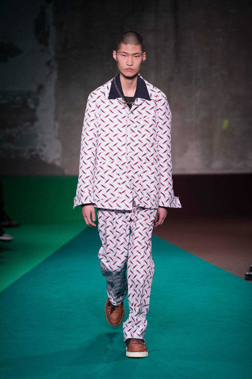 Fashion Week Milan Fall/Winter 2017 look 28 from the Marni collection menswear