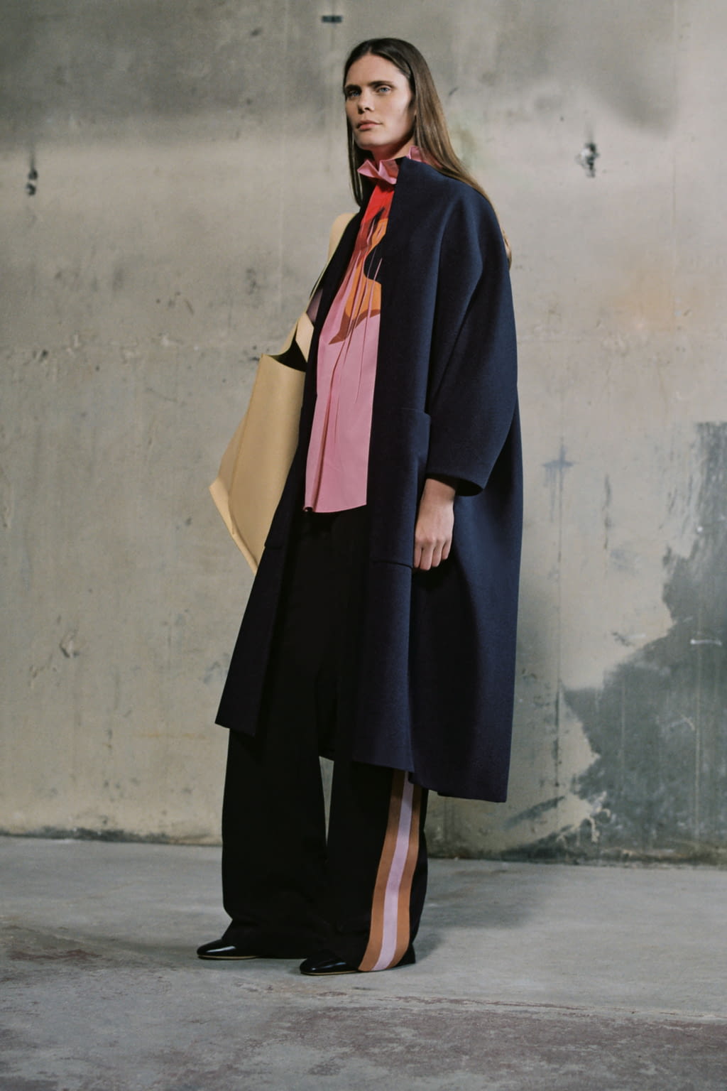 Fashion Week London Pre-Fall 2019 look 29 from the Roksanda collection 女装