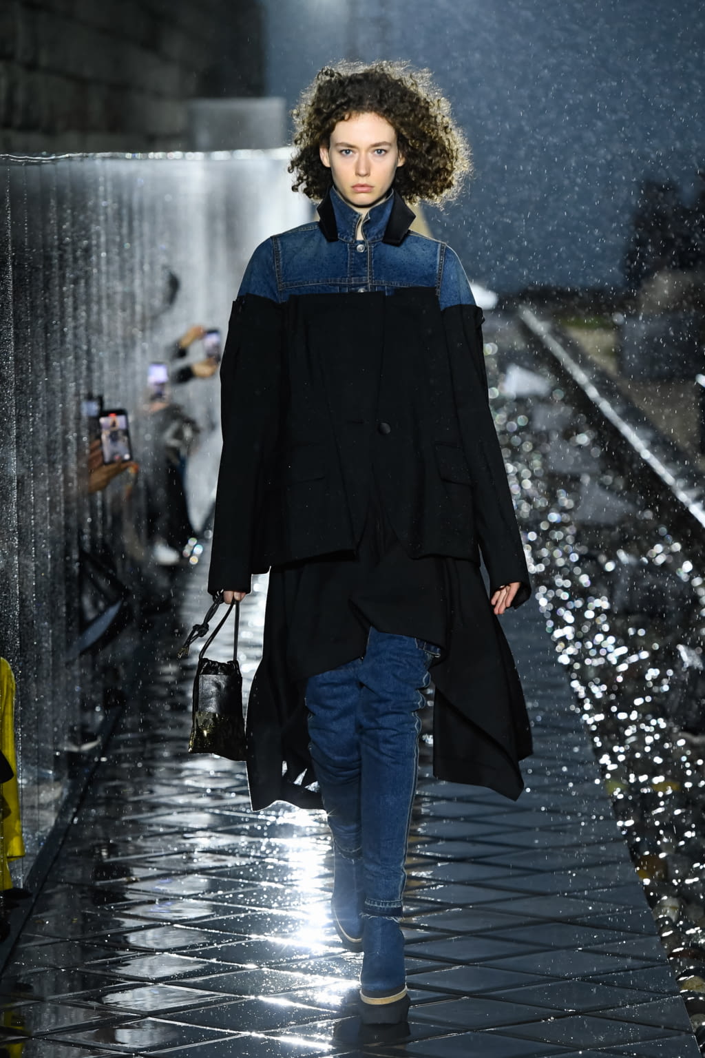 Fashion Week Paris Spring/Summer 2021 look 29 de la collection Sacai womenswear
