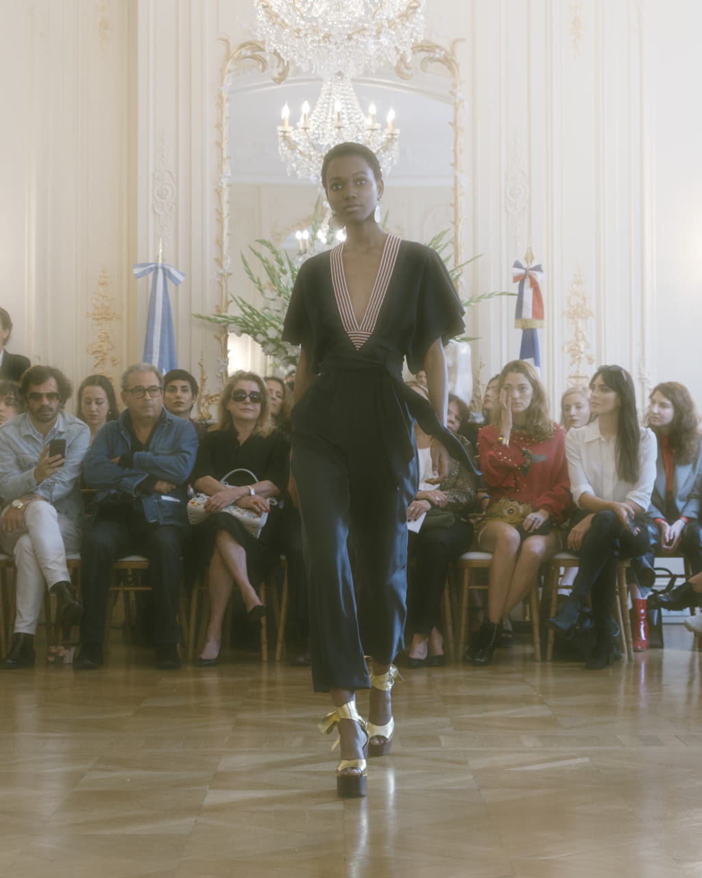 Fashion Week Paris Spring/Summer 2018 look 29 from the Vanessa Seward collection womenswear