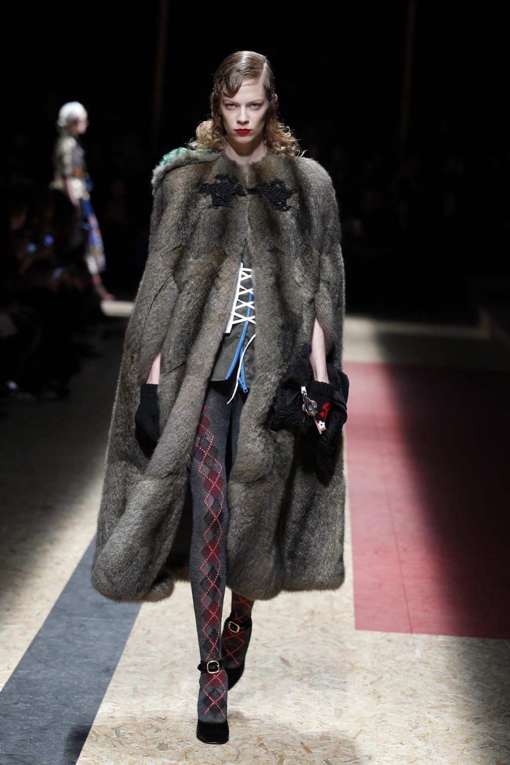 Fashion Week Milan Fall/Winter 2016 look 29 from the Prada collection womenswear