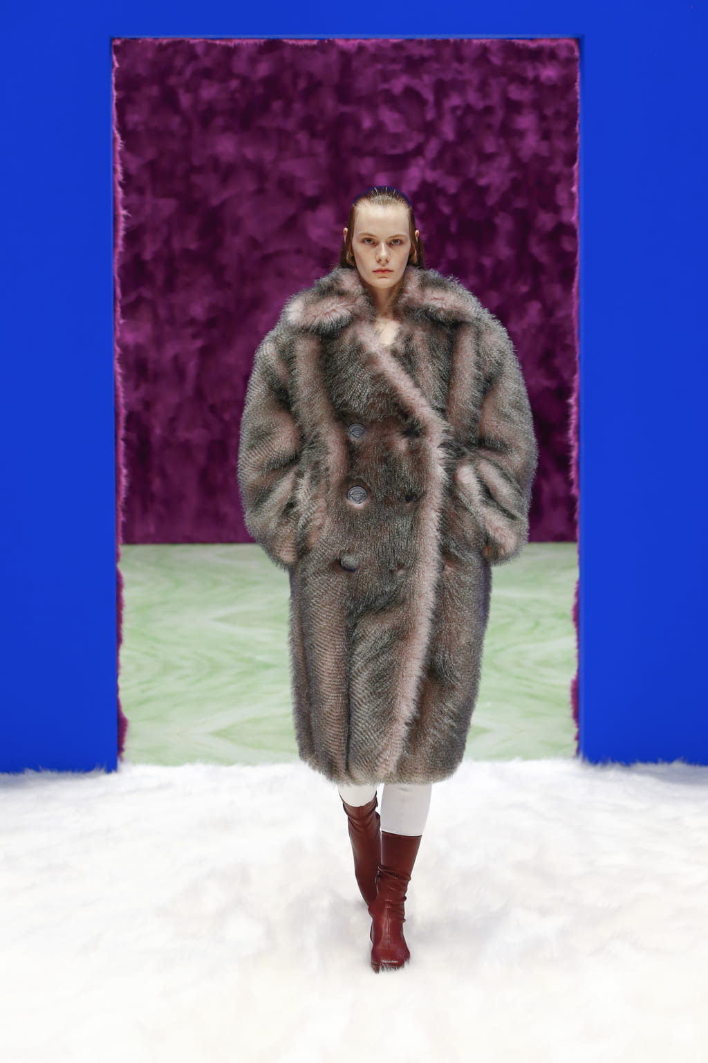 Fashion Week Milan Fall/Winter 2021 look 29 from the Prada collection womenswear