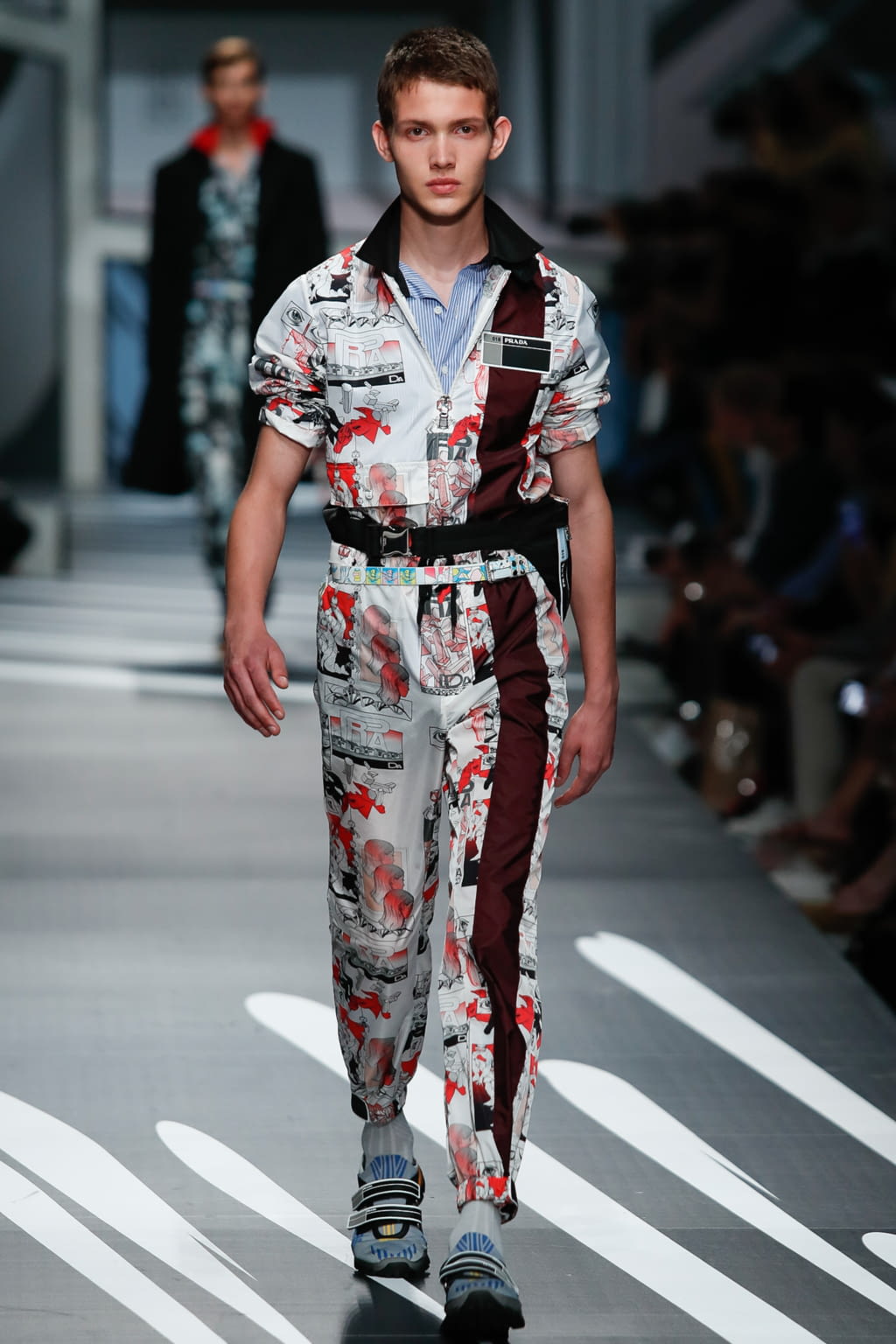Fashion Week Milan Spring/Summer 2018 look 29 from the Prada collection 男装