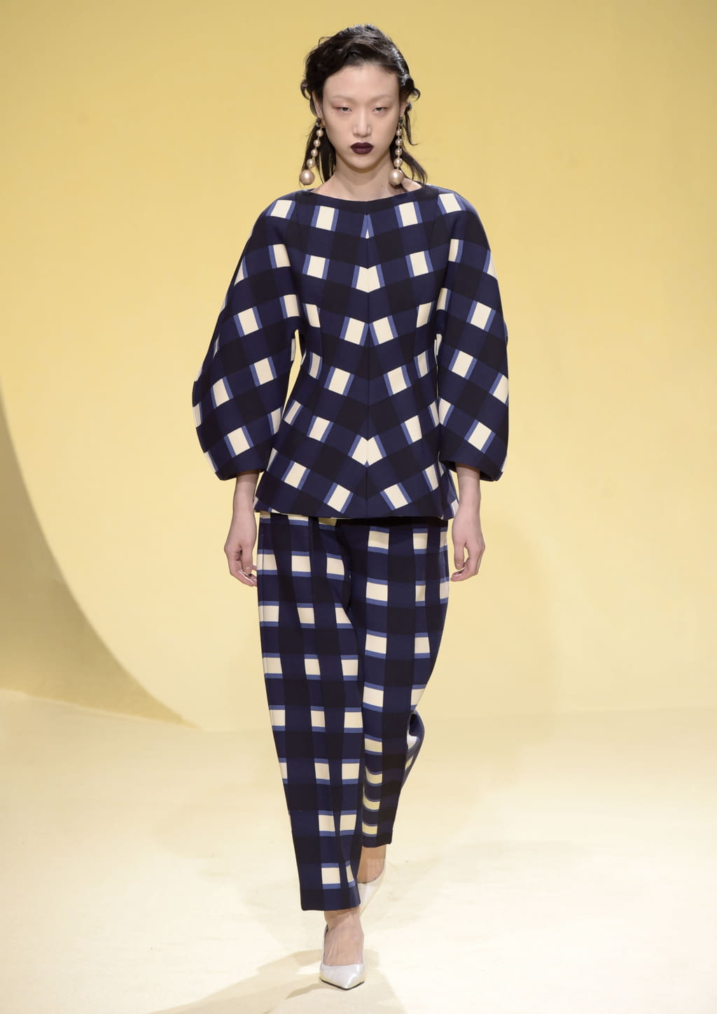Fashion Week Milan Fall/Winter 2016 look 29 from the Marni collection 女装
