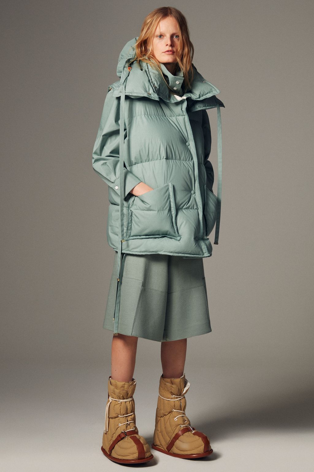 Fashion Week Milan Fall/Winter 2022 look 10 from the 2 Moncler 1952 collection 女装