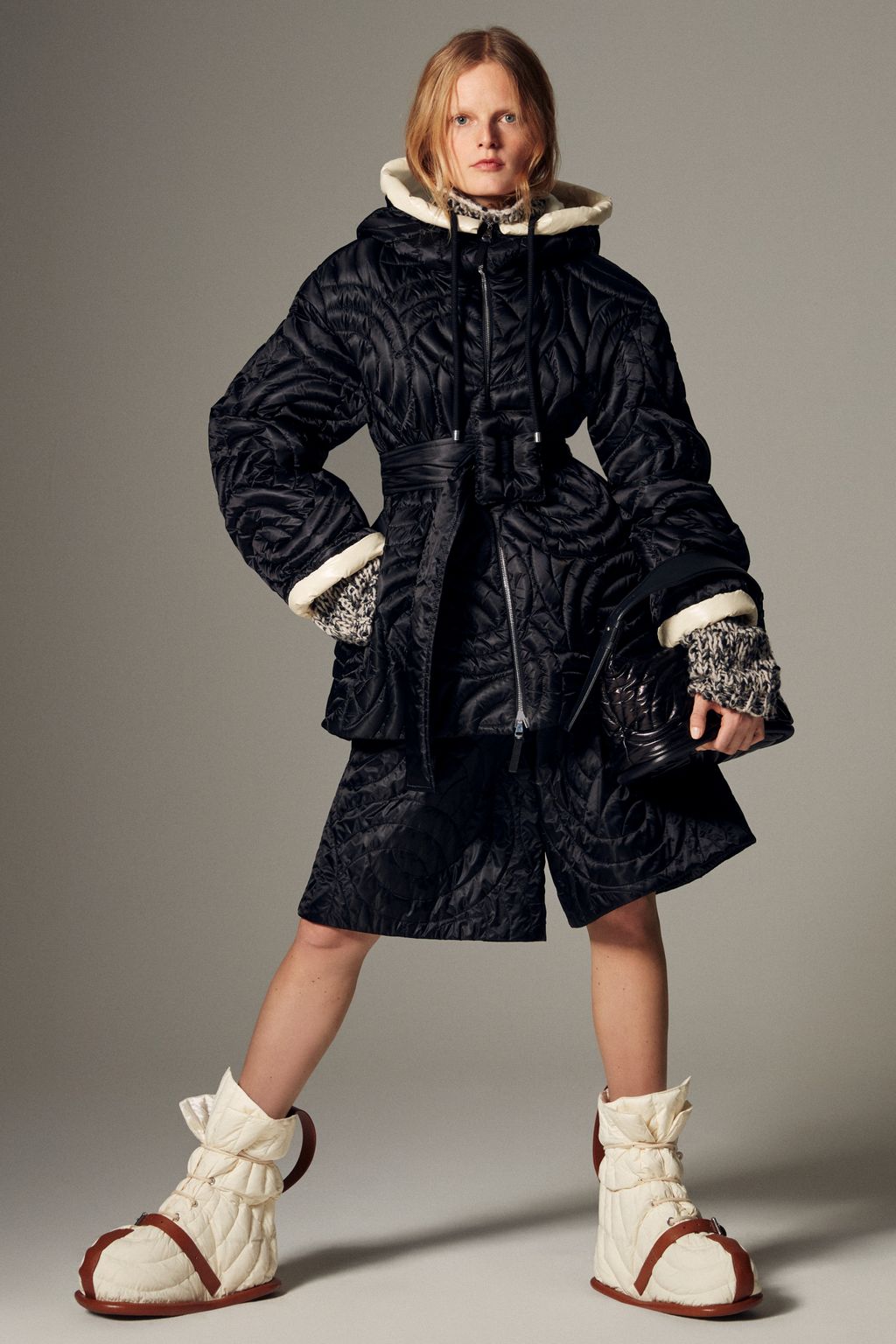 Fashion Week Milan Fall/Winter 2022 look 14 from the 2 Moncler 1952 collection womenswear