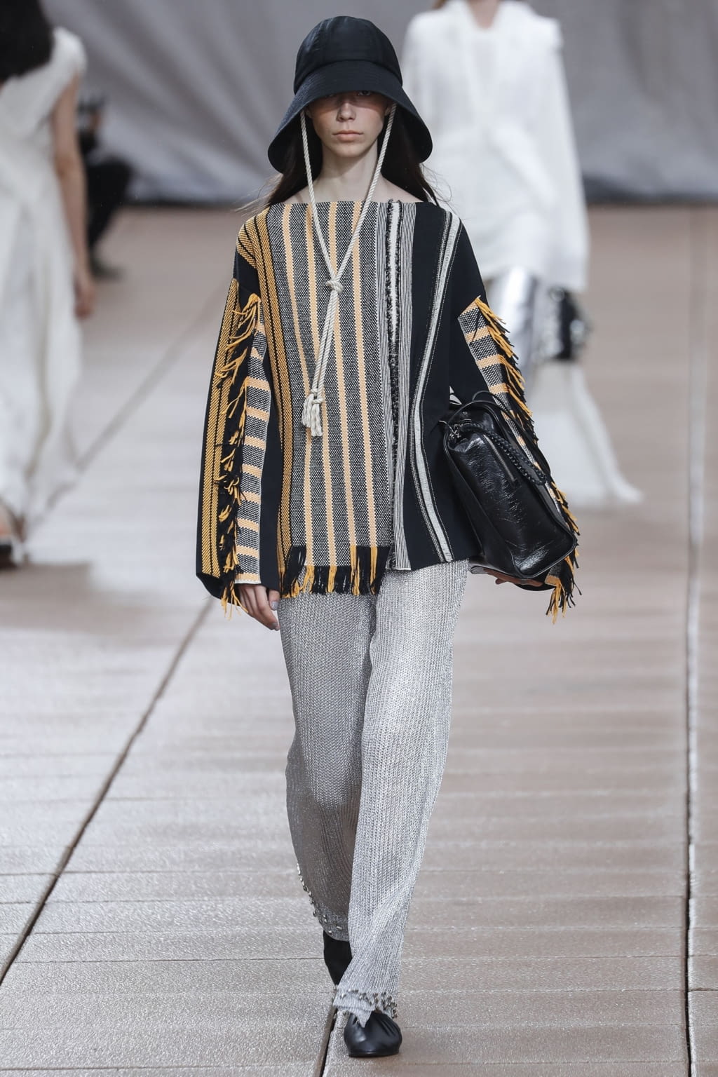 Fashion Week New York Spring/Summer 2019 look 18 from the 3.1 Phillip Lim collection 女装