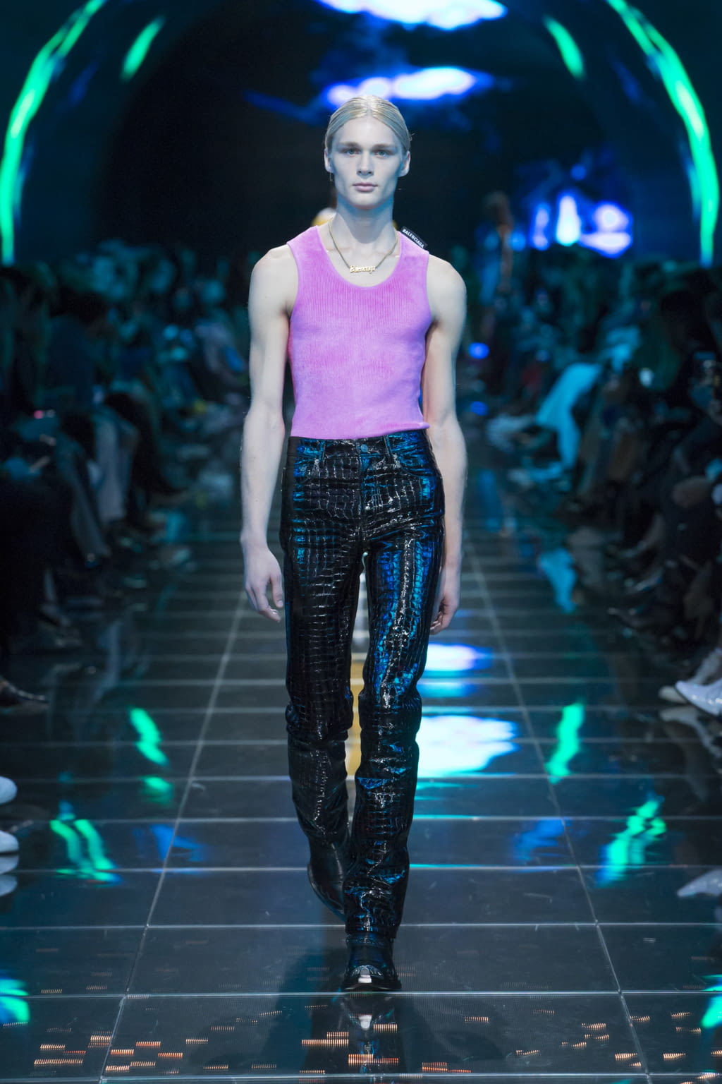 Fashion Week Paris Spring/Summer 2019 look 31 de la collection Balenciaga menswear